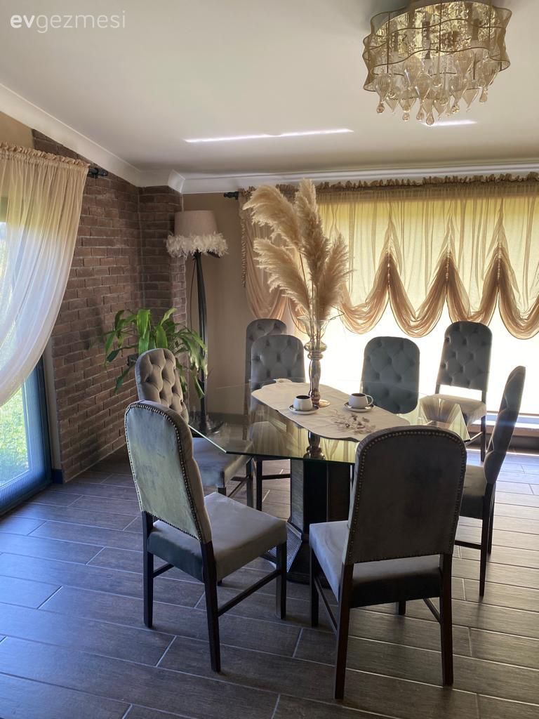 Müstakil Ev Modelleri: Düzce'de Alt Katı Beton Üst Katı Ahşap Bir Ev