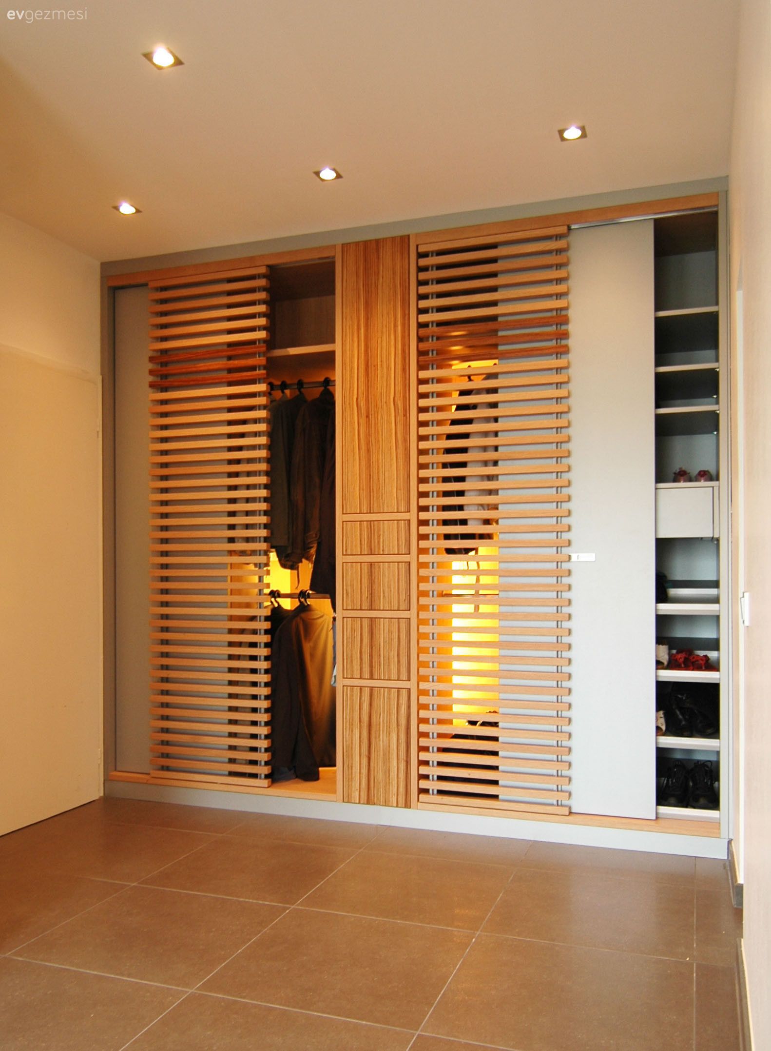 Yatak Odasına Giyinme Odası Nasıl Yapılır?