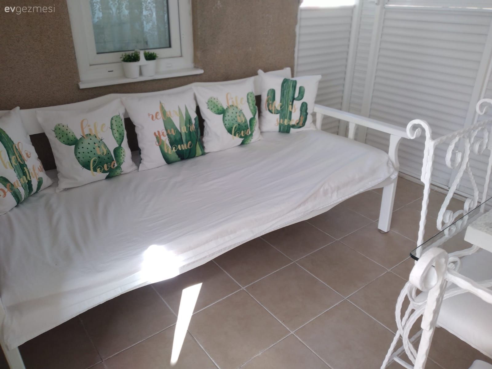 Balkon, Beyaz, Yeşil, Sandalye