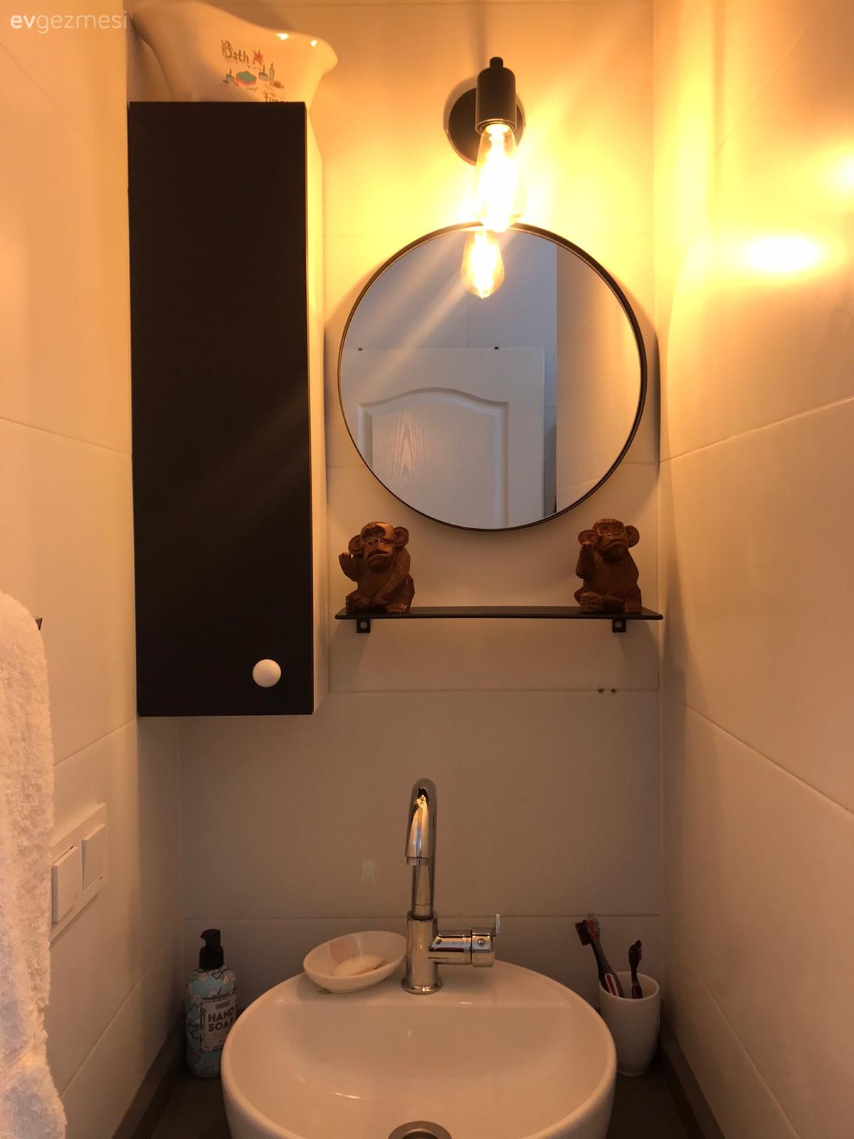 Banyo, Banyo dolabı, Modern, Siyah, Beyaz, Yuvarlak ayna, Dekoratif ayna, Banyo seramikleri
