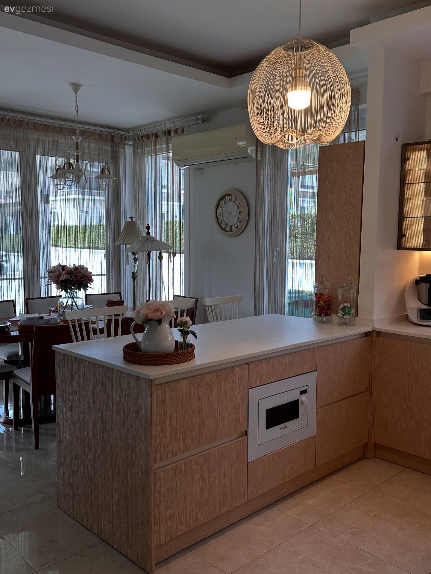 Amerikan Bu Mutfaklı Bu Dekorda Modern Esintiler Sıcak Şekilde