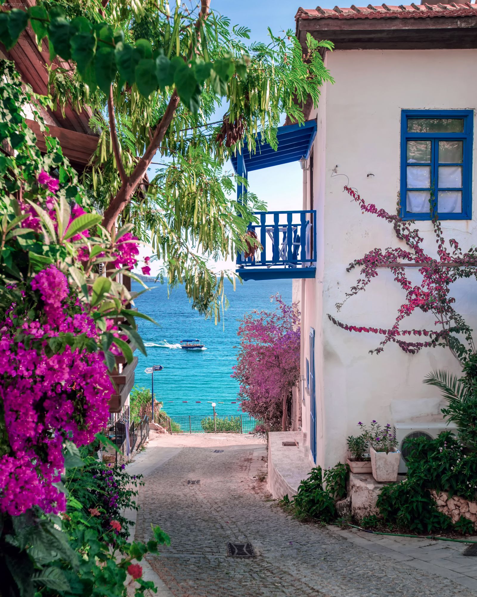 100 Yılı Devirmiş Bu Tarihi Rum Evi Denizin Asırlık Sevgilisi!