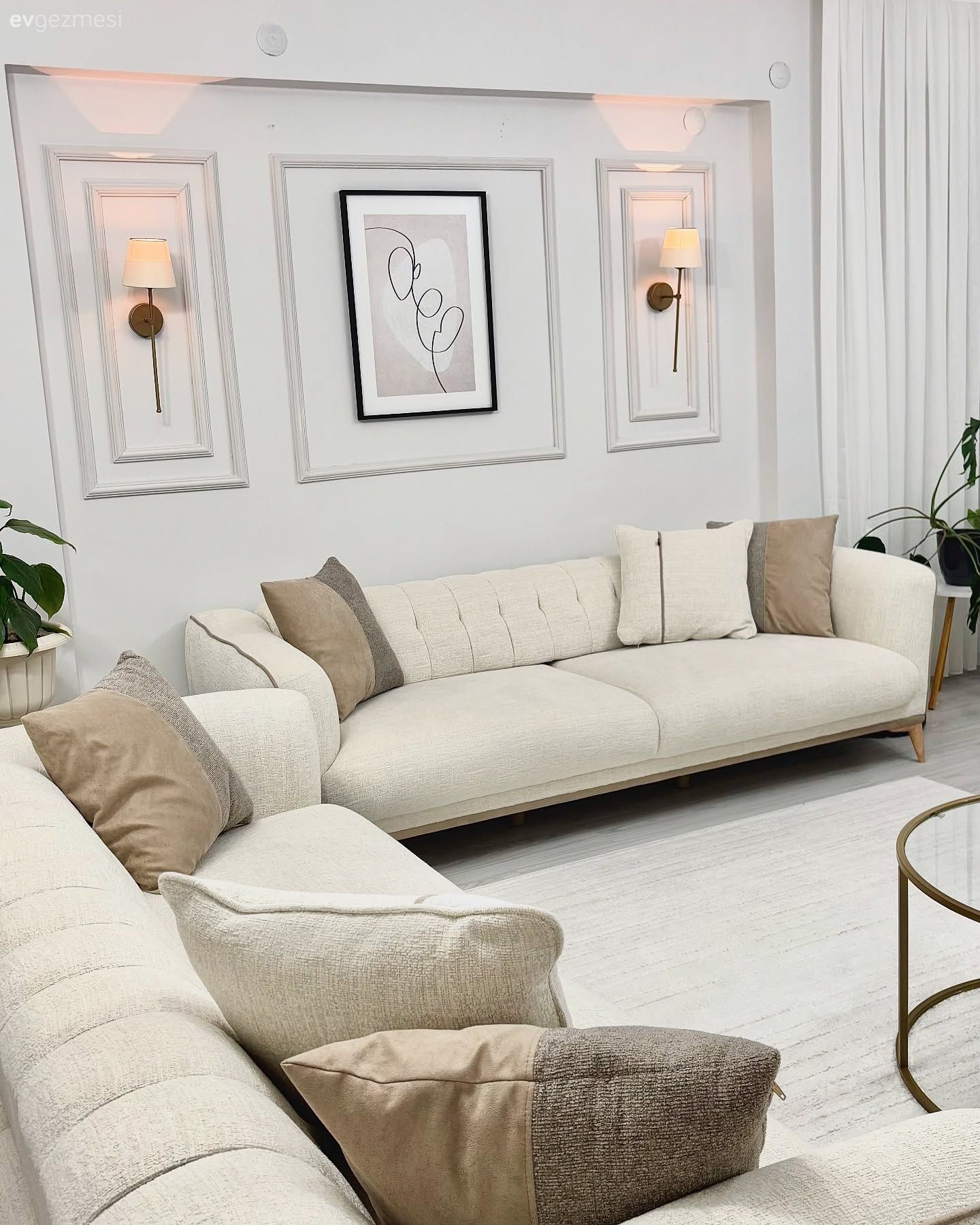 Açık Renk Paleti İle Kuşanmış Modern Bir Dekor