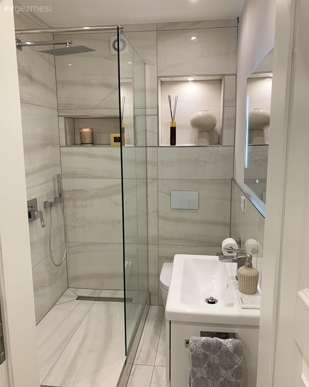 Ferah ve Aydınlık Olan Bu Evde Her Şey Yerli Yerinde