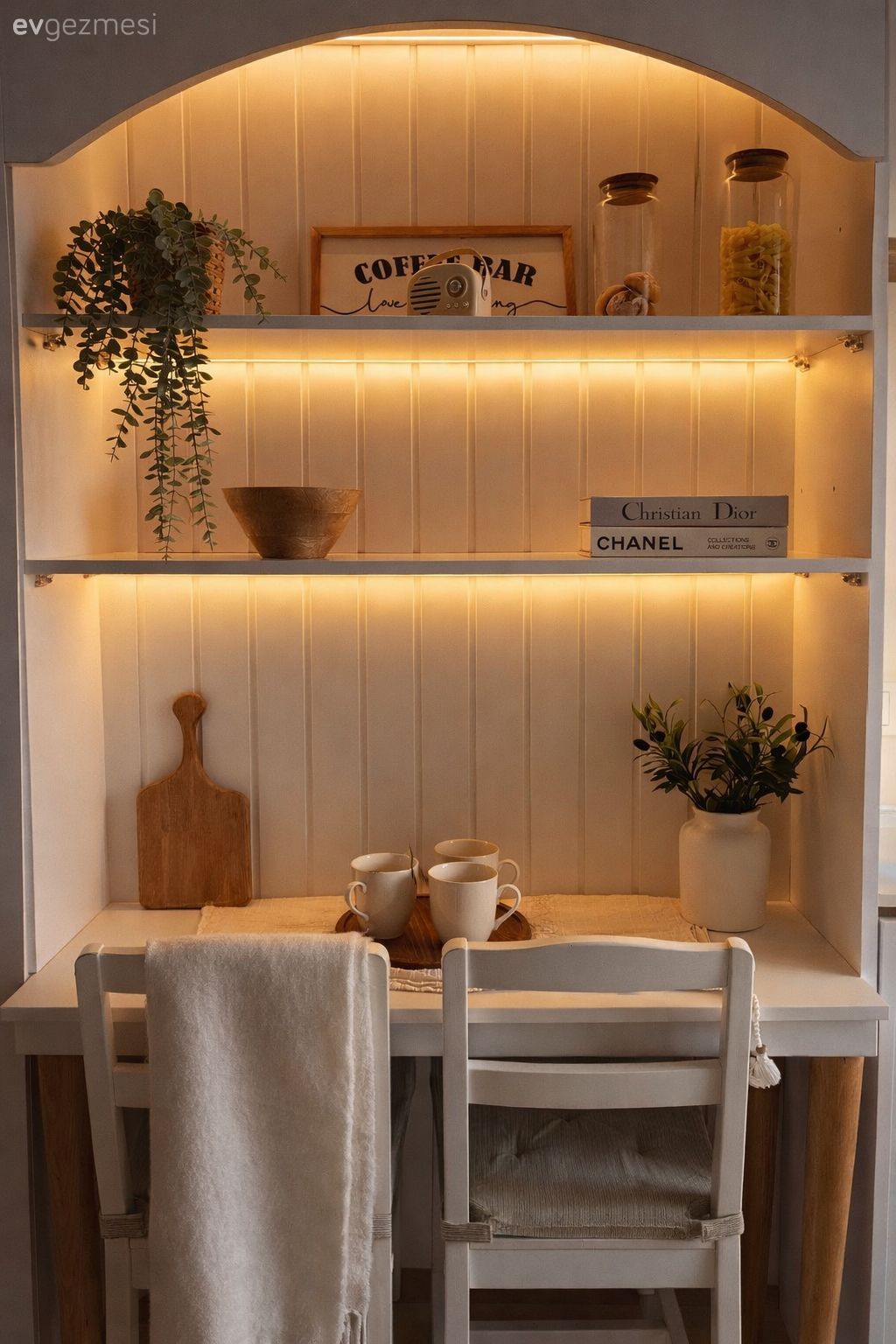 Kahve köşesi, Mutfak aksesuarları, Mutfak, Mutfak sandalyesi, Mutfak masası