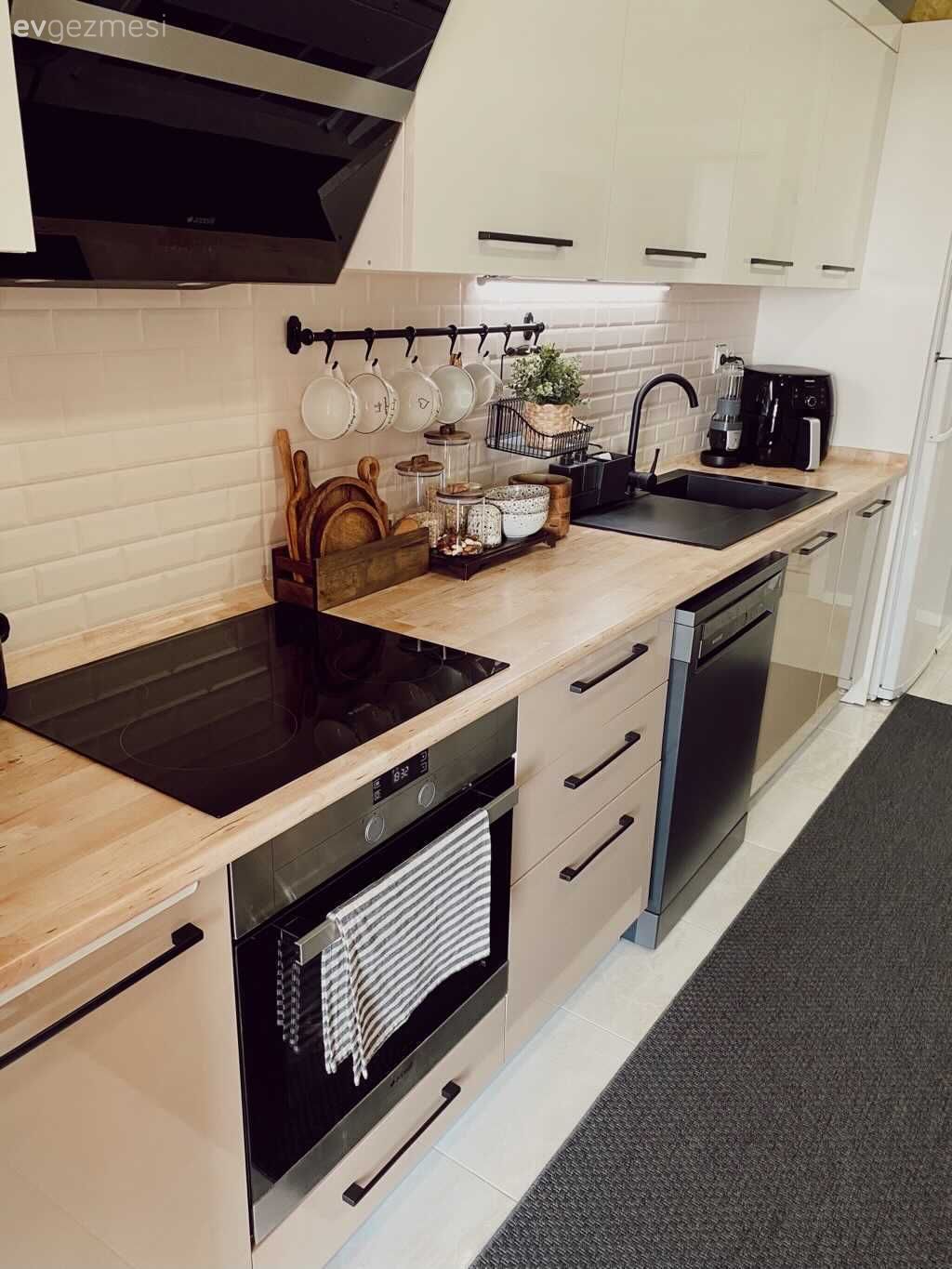 Mutfak, Modern, Beyaz, Siyah, Mutfak halısı, Davlumbaz, Mutfak aksesuarları