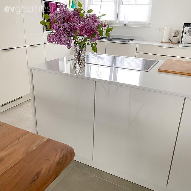 Modern mutfak, Mutfak, Beyaz, Ada mutfak, Cam Ankastre, Ankastre, Mutfak aksesuarları