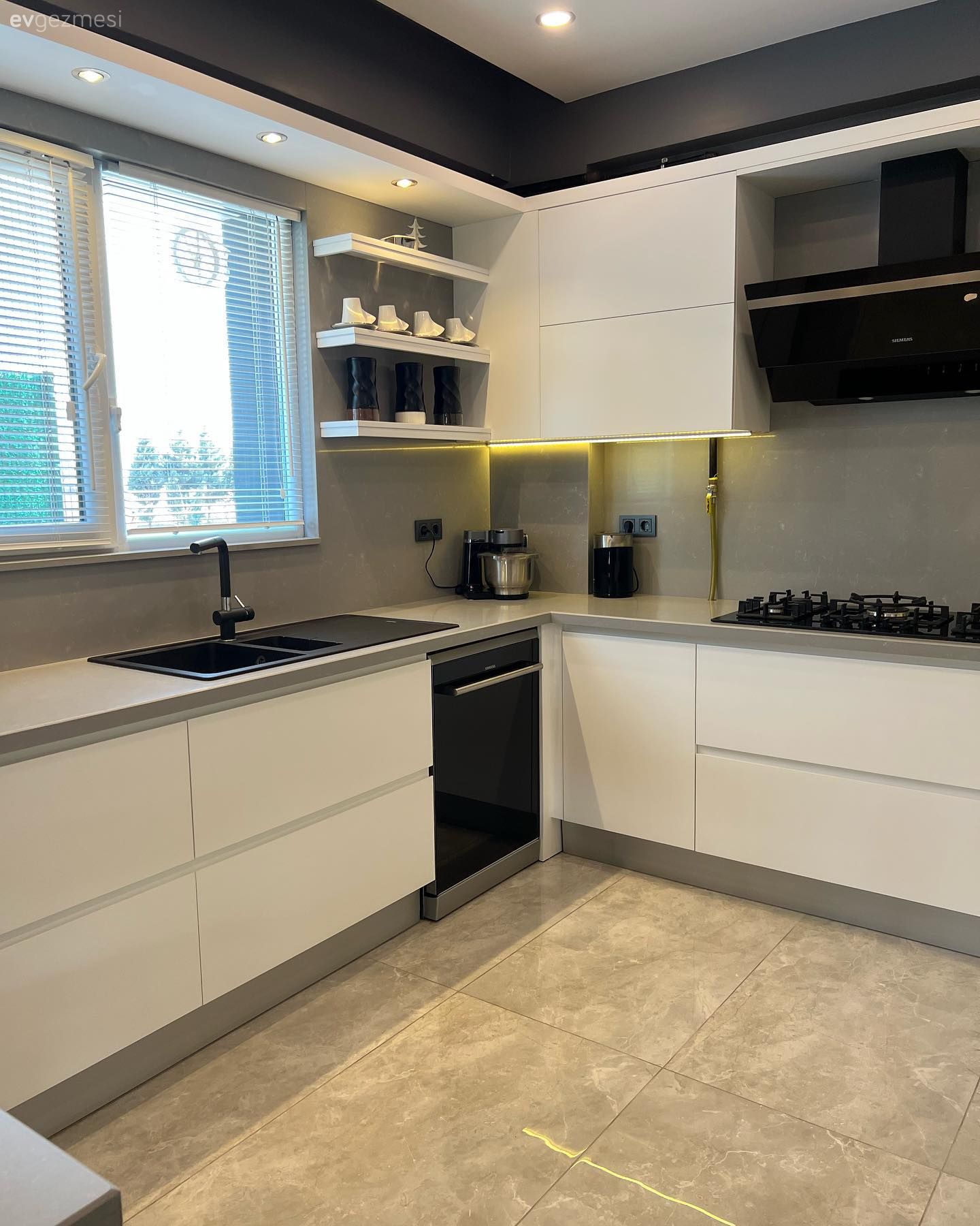 Her Detayıyla Modern Stile Göz Kırpan Bir Mutfak!