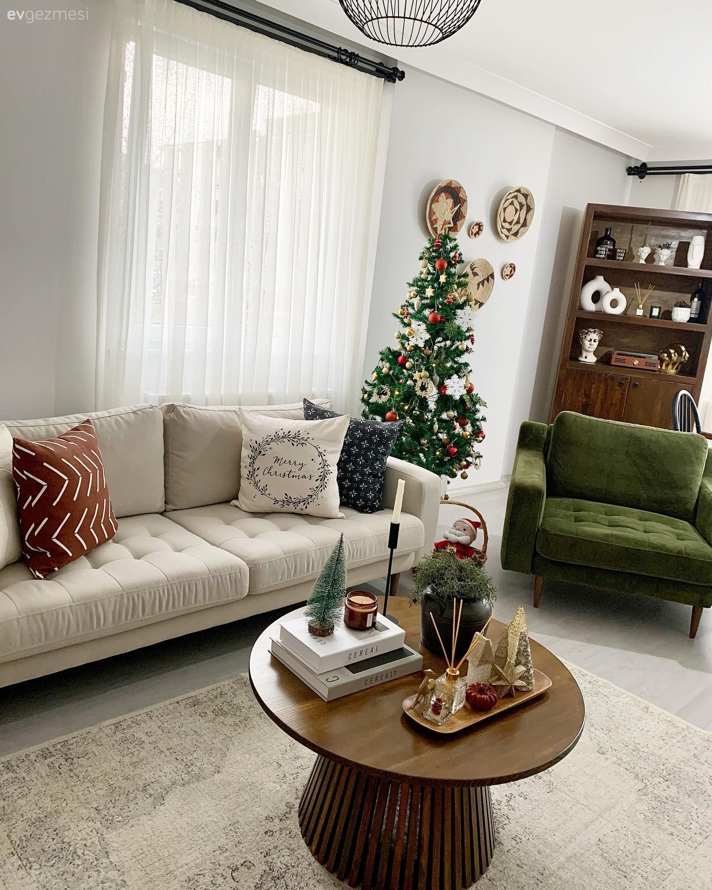 Yeni Yılın Heyecanını Her Köşesine Yansıtmış Yılbaşı Konseptli Dekorlar!