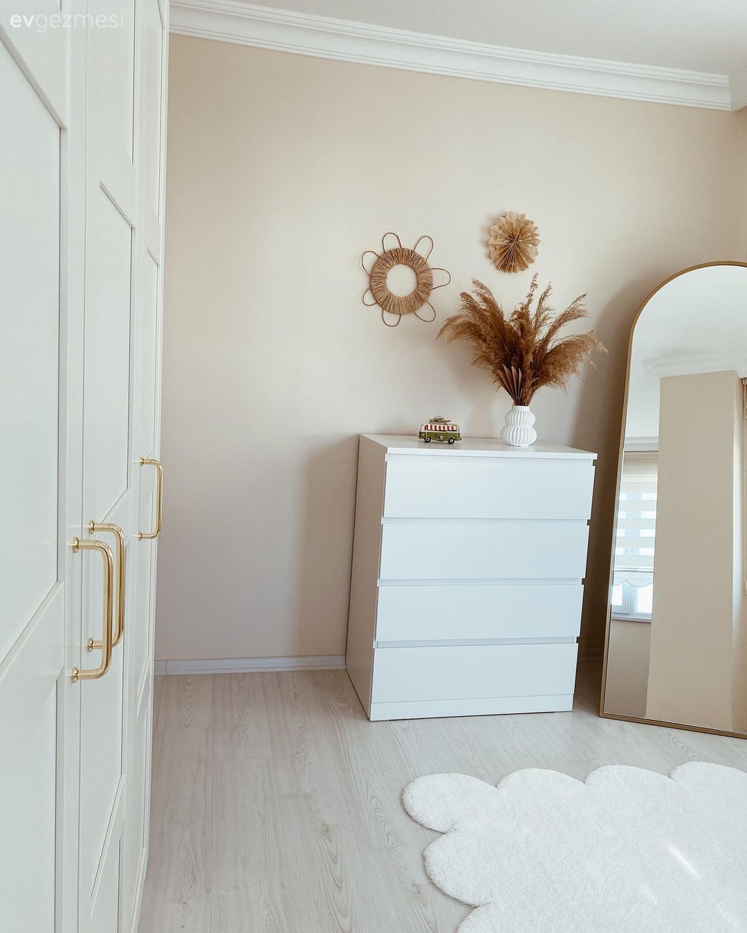 Bu İstanbul Evi Sadelikten Fazlasıyla Hoşlanıyor!