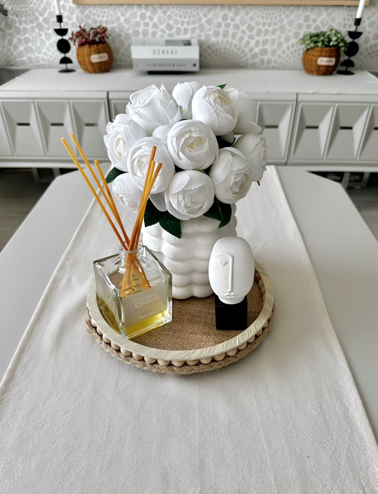 Tv ünitesi, Tv ünitesi aksesuarları, Ev Aksesuar, Orta sehpa, Sehpa, Dekoratif Objeler