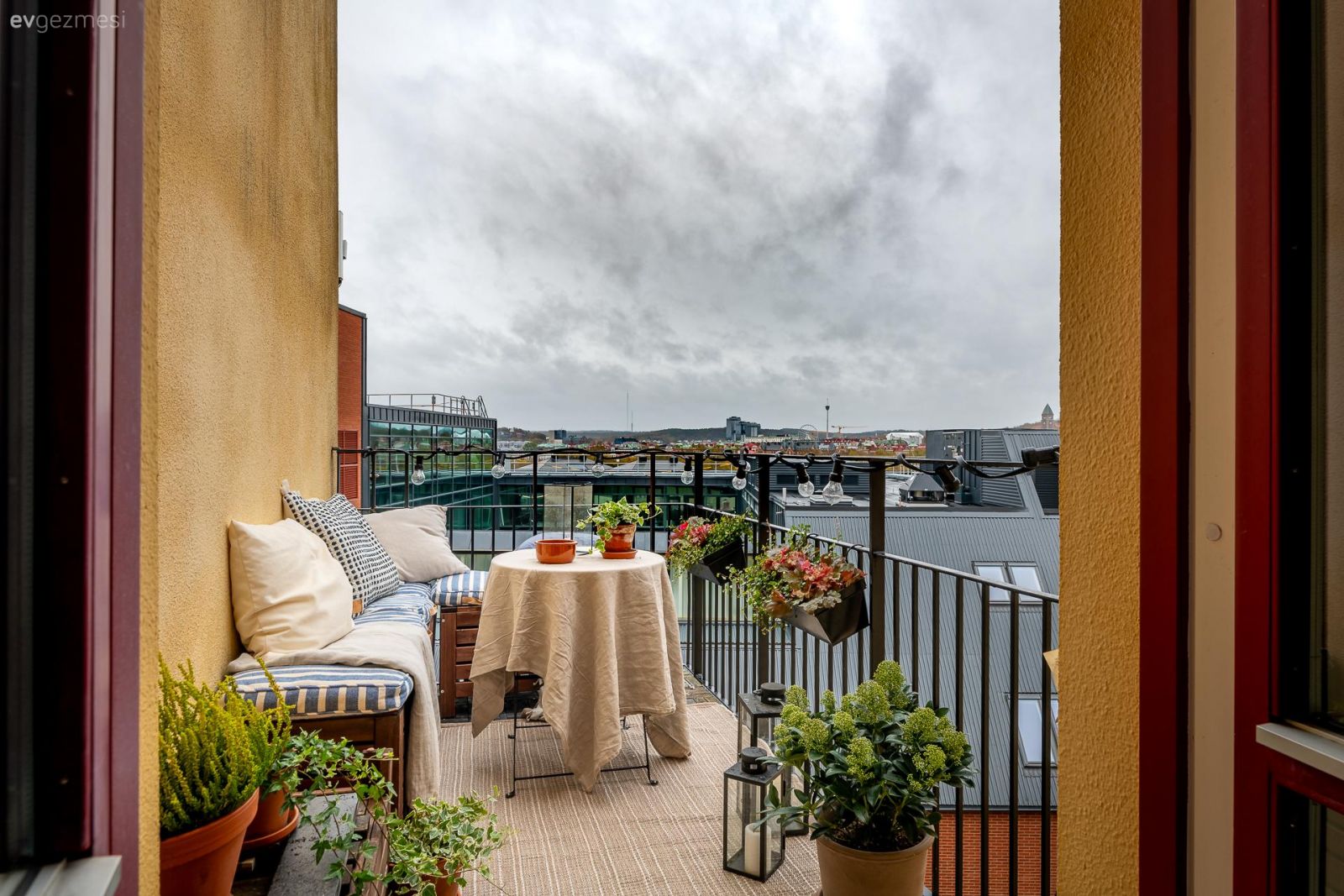 Evinizi Oldukça Havalı Gösterecek Sedir Örnekleri