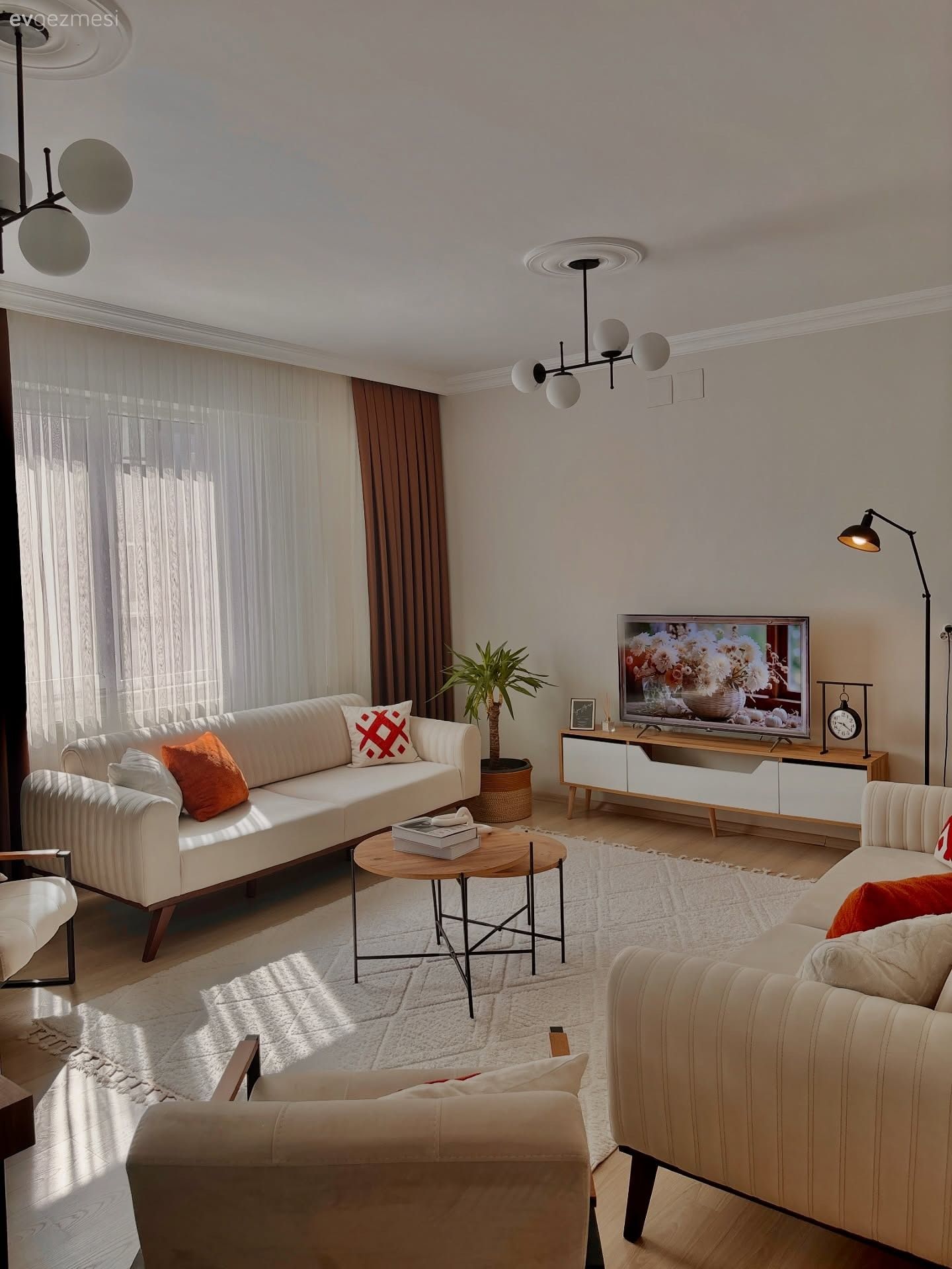 Bu Evin Her Odası Konforu ve Şıklığı Bir Arada Sunmuş