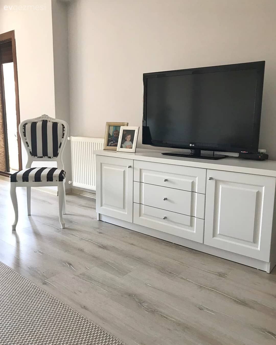 Ev Gezmesi: İzmir'den Konforlu ve Işıltılı Bir Dekor