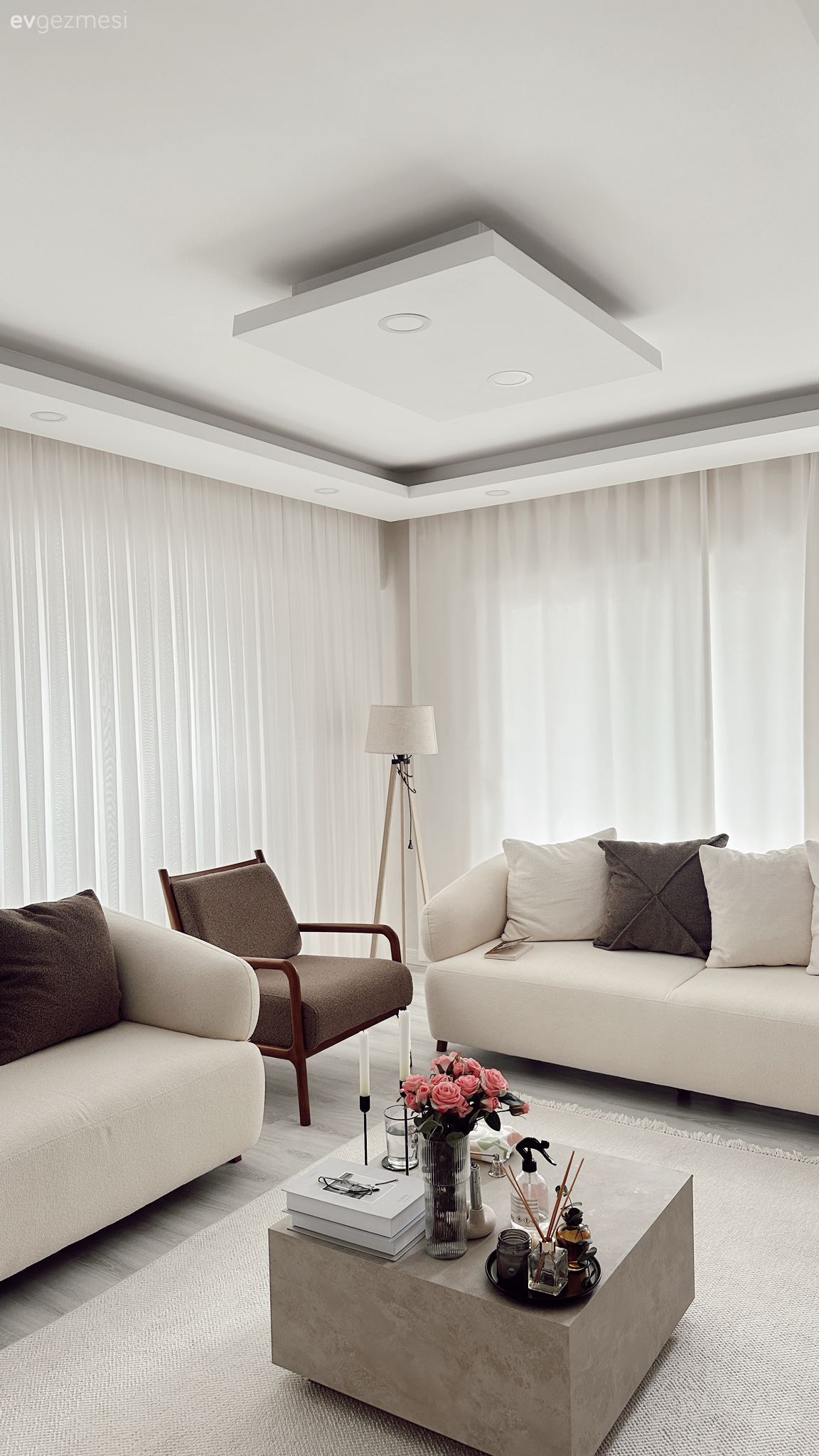 Tadilatı Tamamlanan Bu Aydın Evi Modern Stilin Örneği!