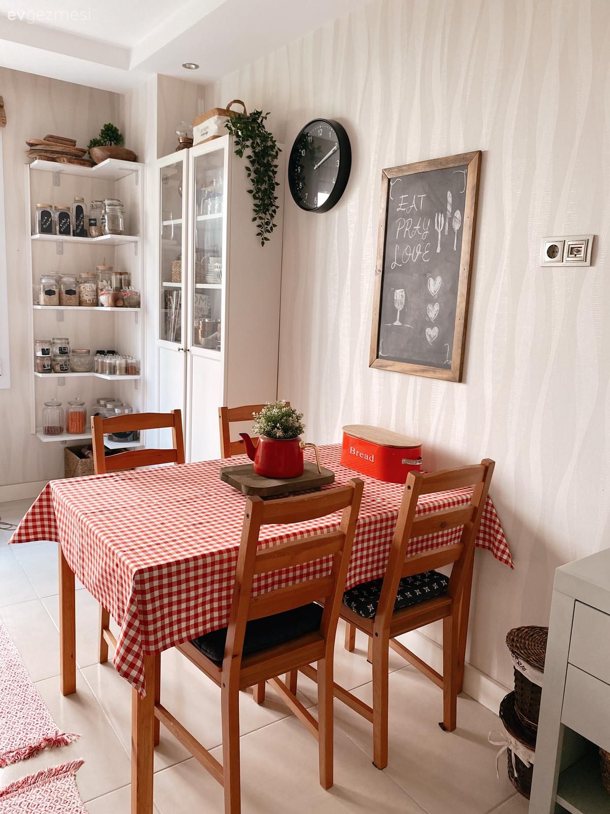 Odağında Yaşanmışlık Olan Bu Evde Takım Mobilyalar Pek Sevilmiyor!