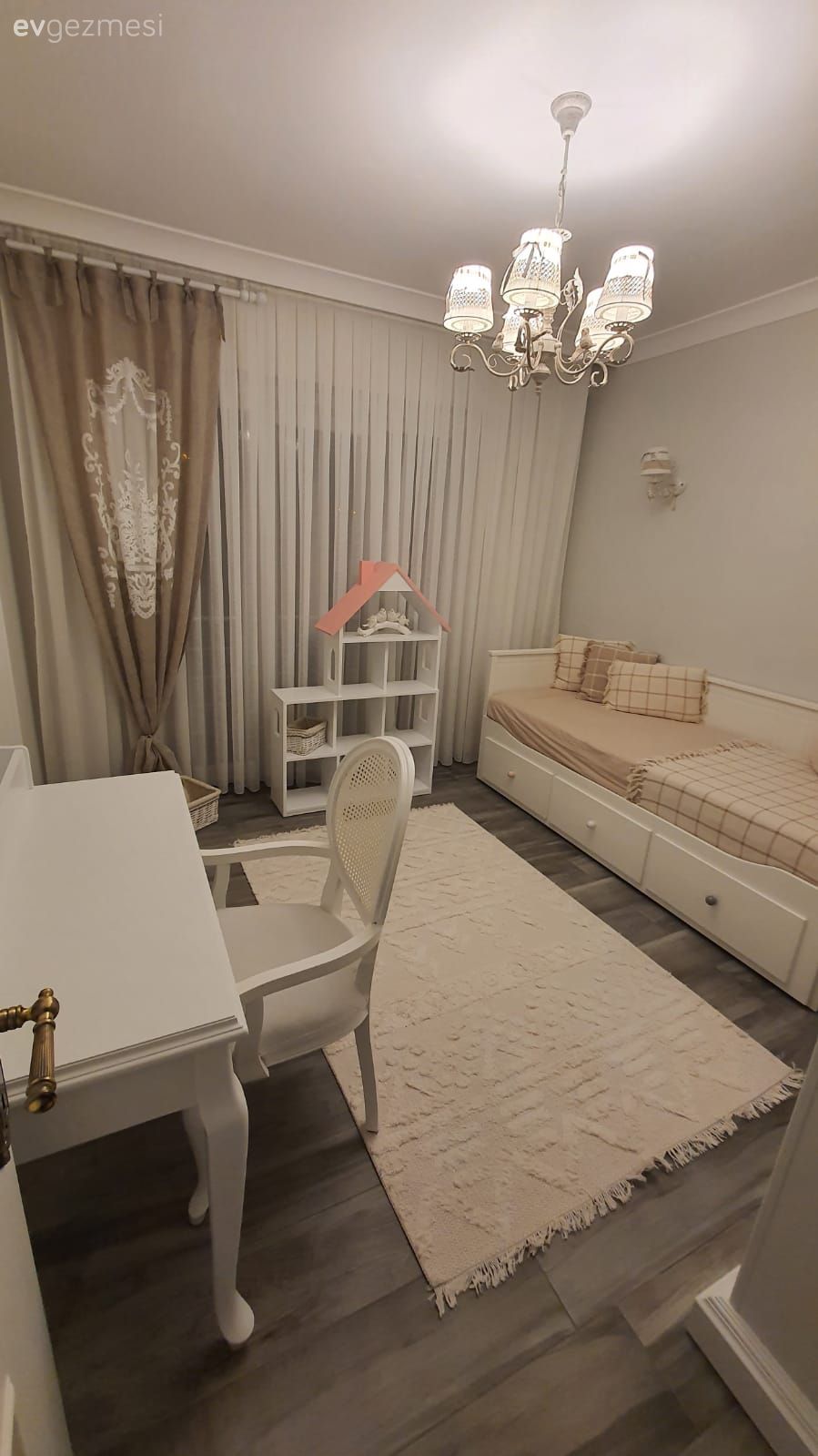 Bu Sakarya Evinde Provensel Stil Nostaljik Esintilerle Tatlandırılmış