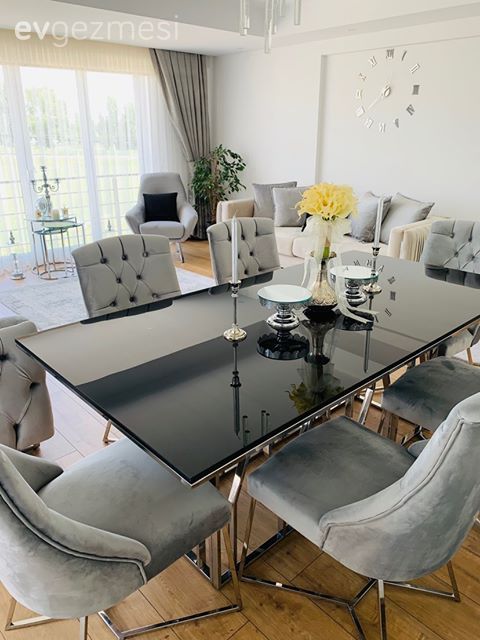 Ev Gezmesi: Sadeliği İçine Çok Sindirmiş Bir Salon