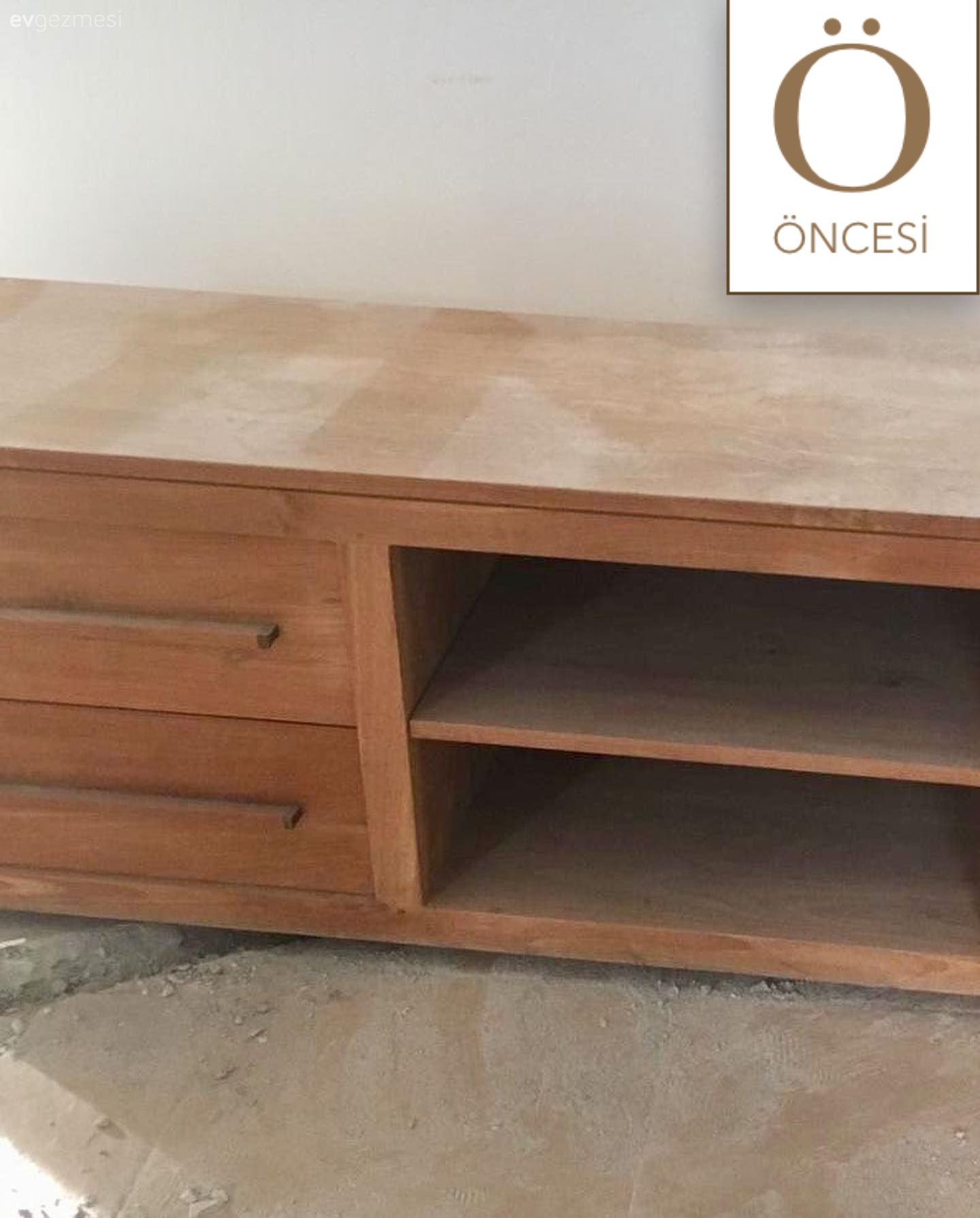 Eski Konsola Elveda Yeni Banyo Dolabına Merhaba!