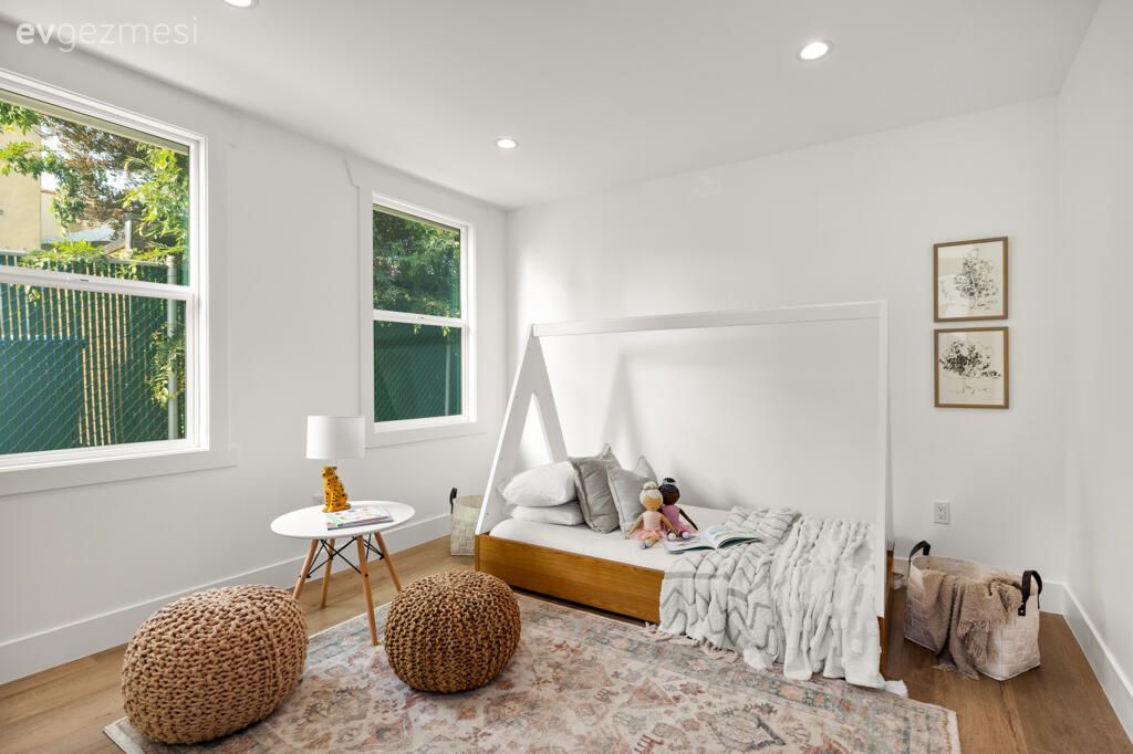 100 M2'lik Bu Mavi Evin İçinde Alkışlanacak Birçok Fikir Var