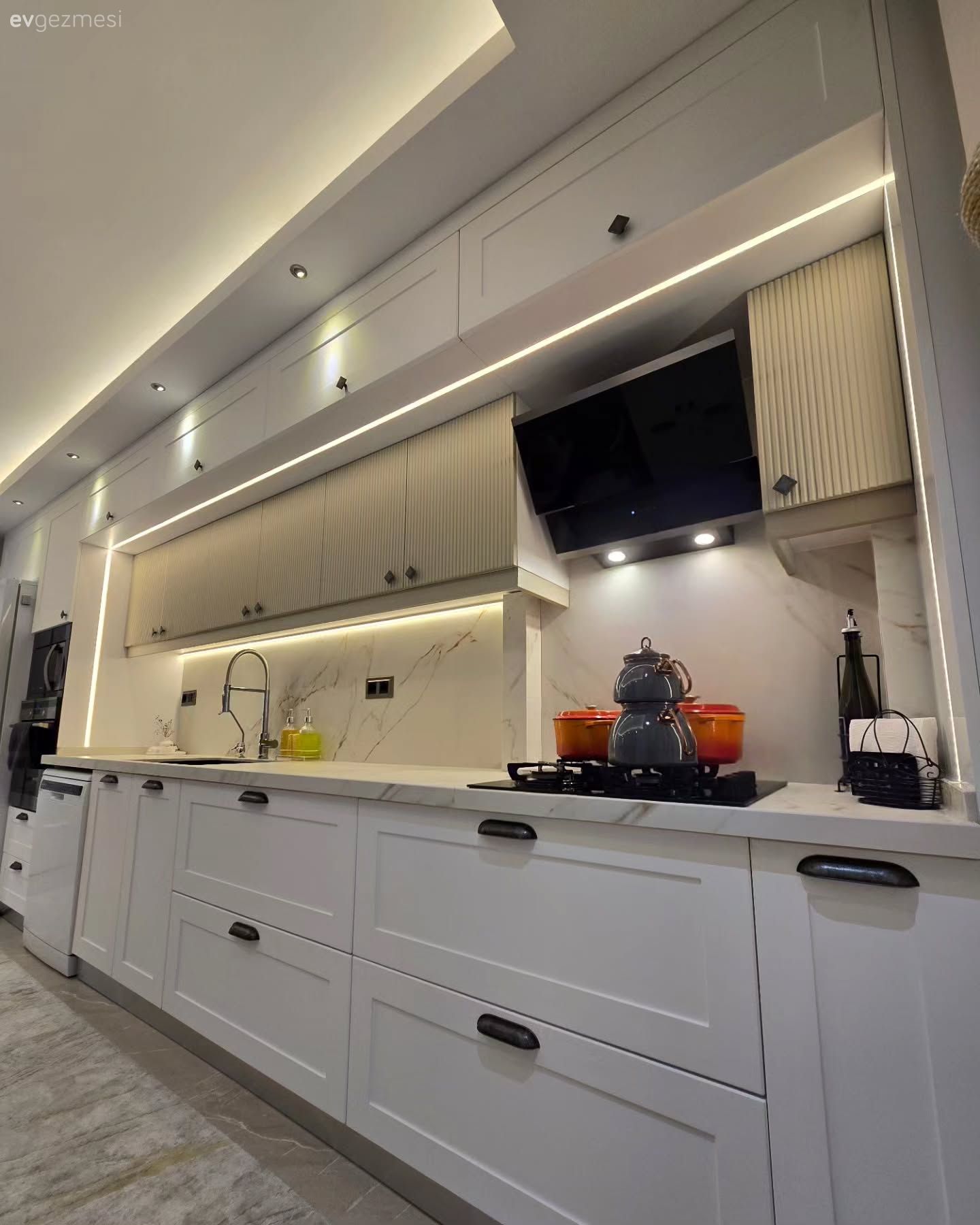 İki Tarafı İyi Değerlendirilen Bu Mutfağın Keyfine Diyecek Yok