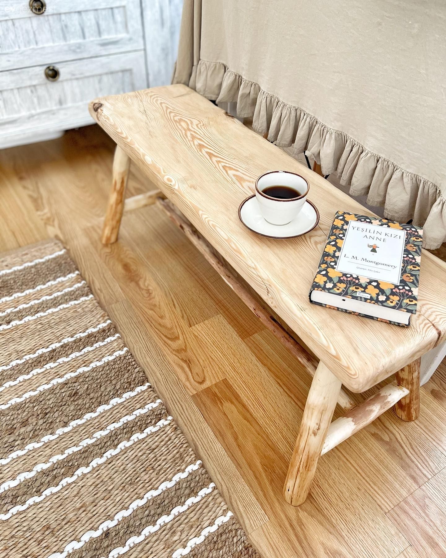 Beyaz, Krem, Bej, Kilim, Halı, Konsol, Konsol üzeri dekoratif objeleri, Kahverengi