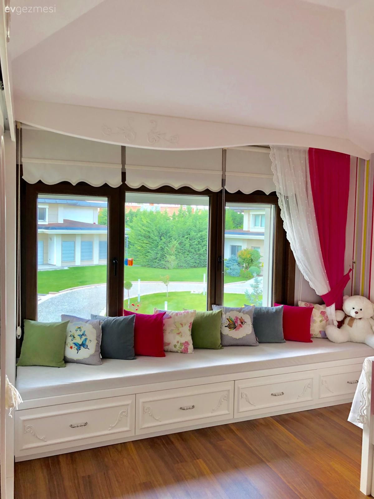 Klasik Şıklığın Asil Tasarımlarla Buluştuğu Dubleks Bir Daire-II