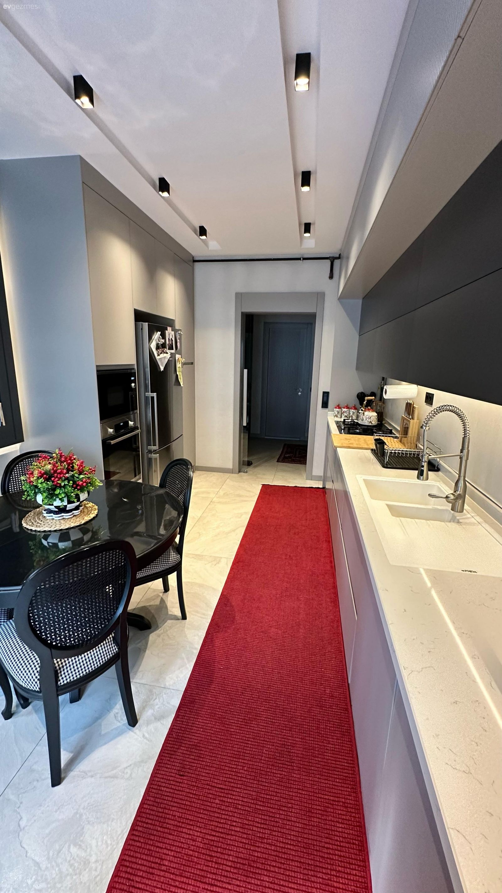 Bu Denizli Evinin Her Odası Farklı Bir Havada