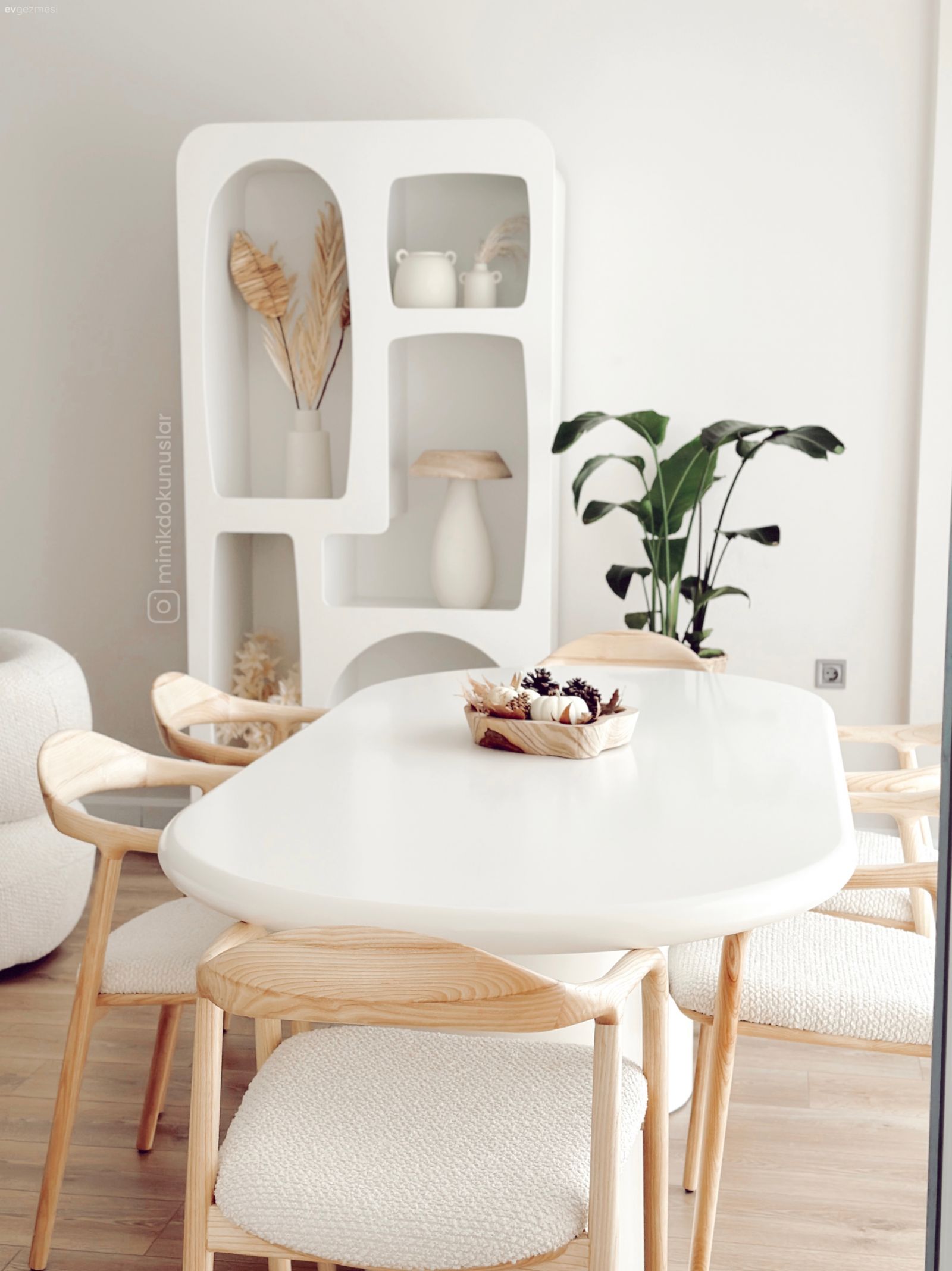 Salonundan Balkona Aynı Çizgiyi Koruyan Bursa Evi!