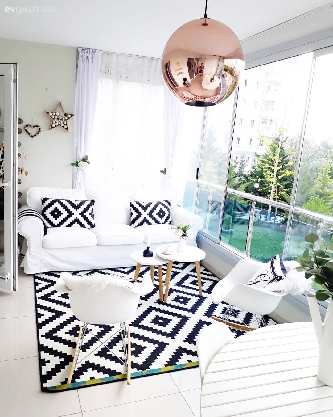 Bu Evin Sahibine Beyaz Koltukları Verin ve Sonucu İzleyin!