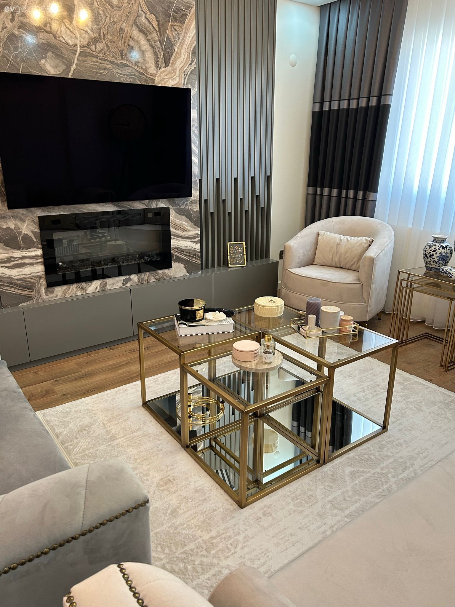 İzmir'deki Bu Evde Tamamlayıcı Parçalar Cazibe Kaynağı