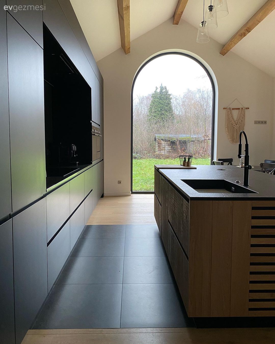 Mutfak, Modern mutfak, Kulpsuz mutfak dolabı, Tavan dekorasyon, Ada mutfak, Mutfak zemin seramikleri