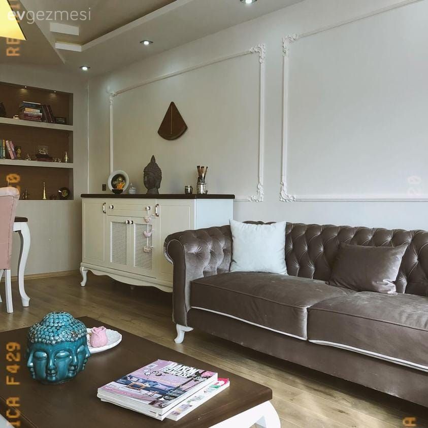 Bu Adana Mutfağında Gri ve Siyahın Uyumuna Kırmızı Vurgusu Katılmış!