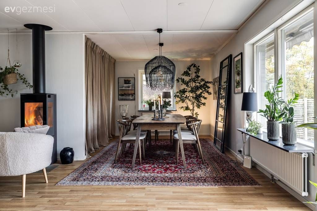 Sürgü Tavanlı Havuzu Olan 101 M2'lik Modern Müstakil Ev