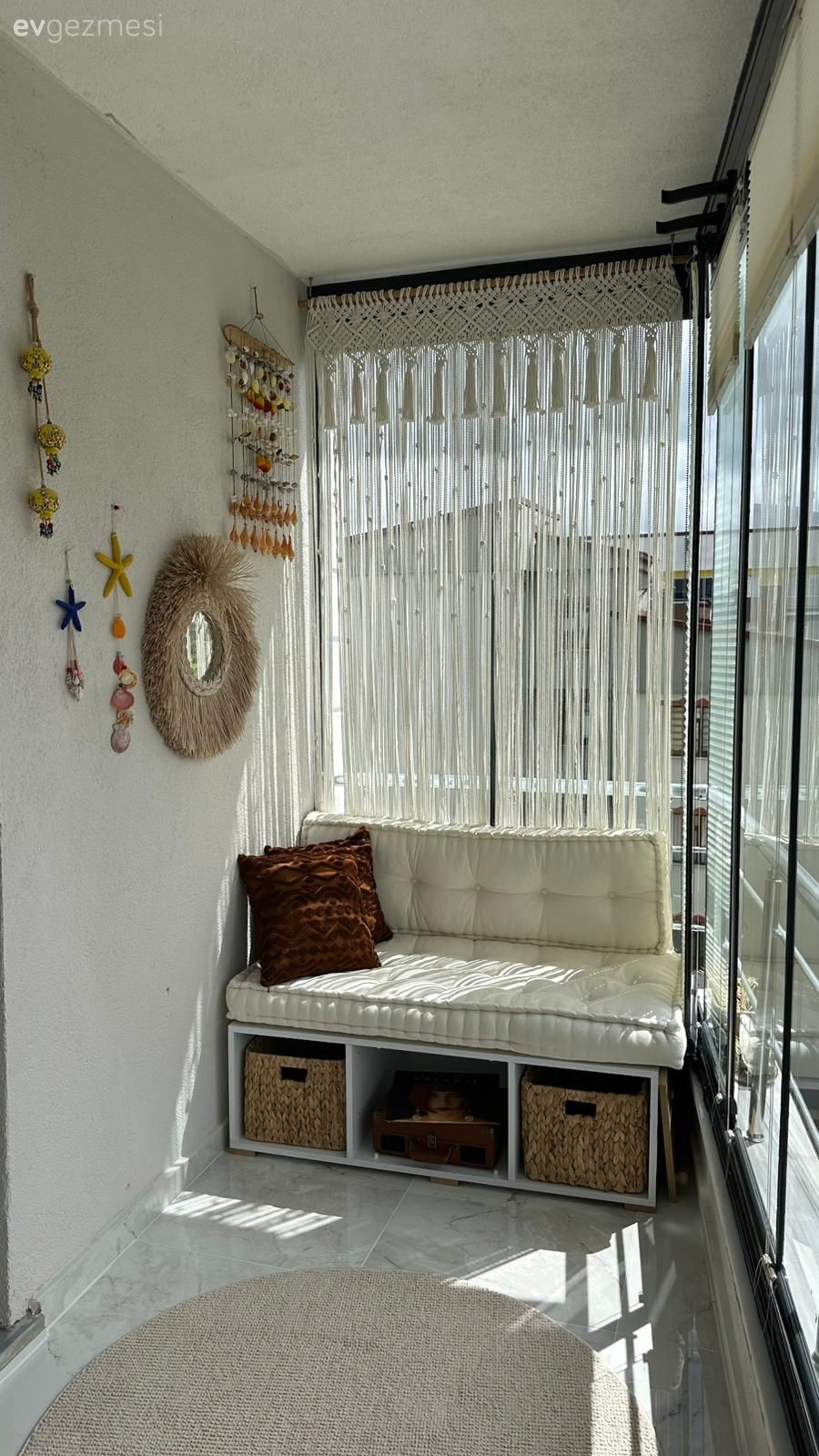 Palet, Balkon perdesi