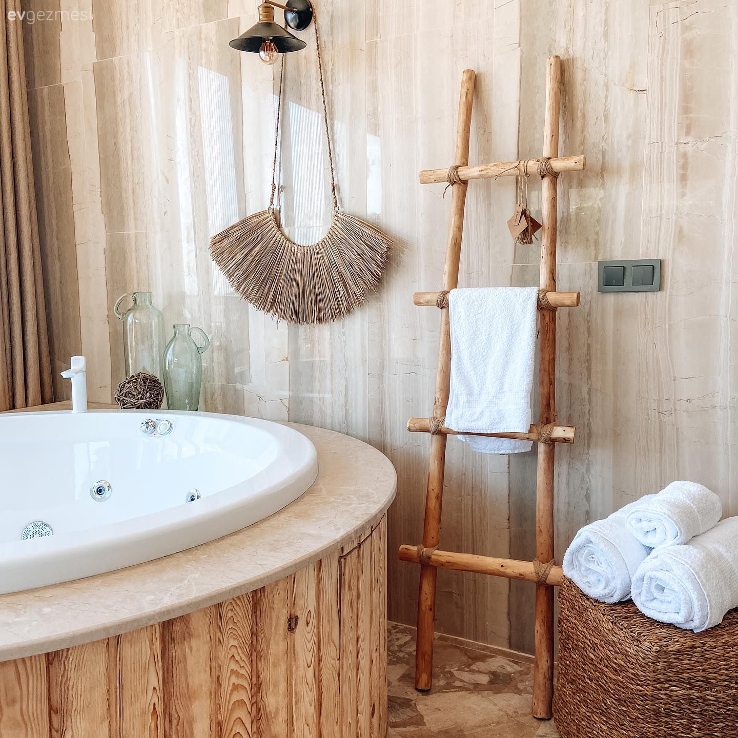 Manzara, Havuz ve Sınırsız Doğallık: Fethiye'den İç Açıcı Bir Ev!