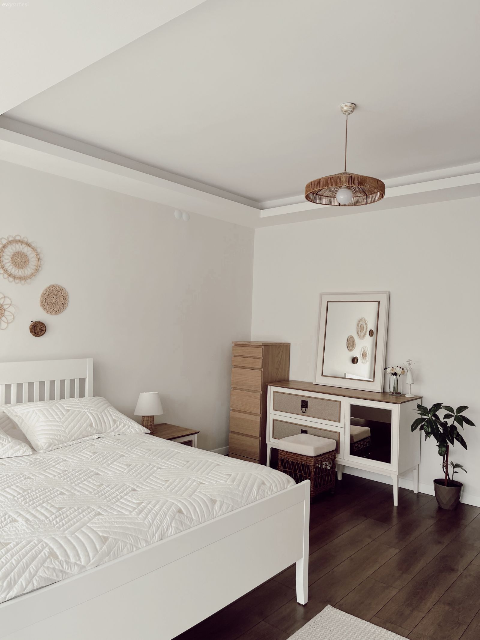 Bu Eskişehir Evinde Mobilyalar Sade Aksesuarlar Hareketli!