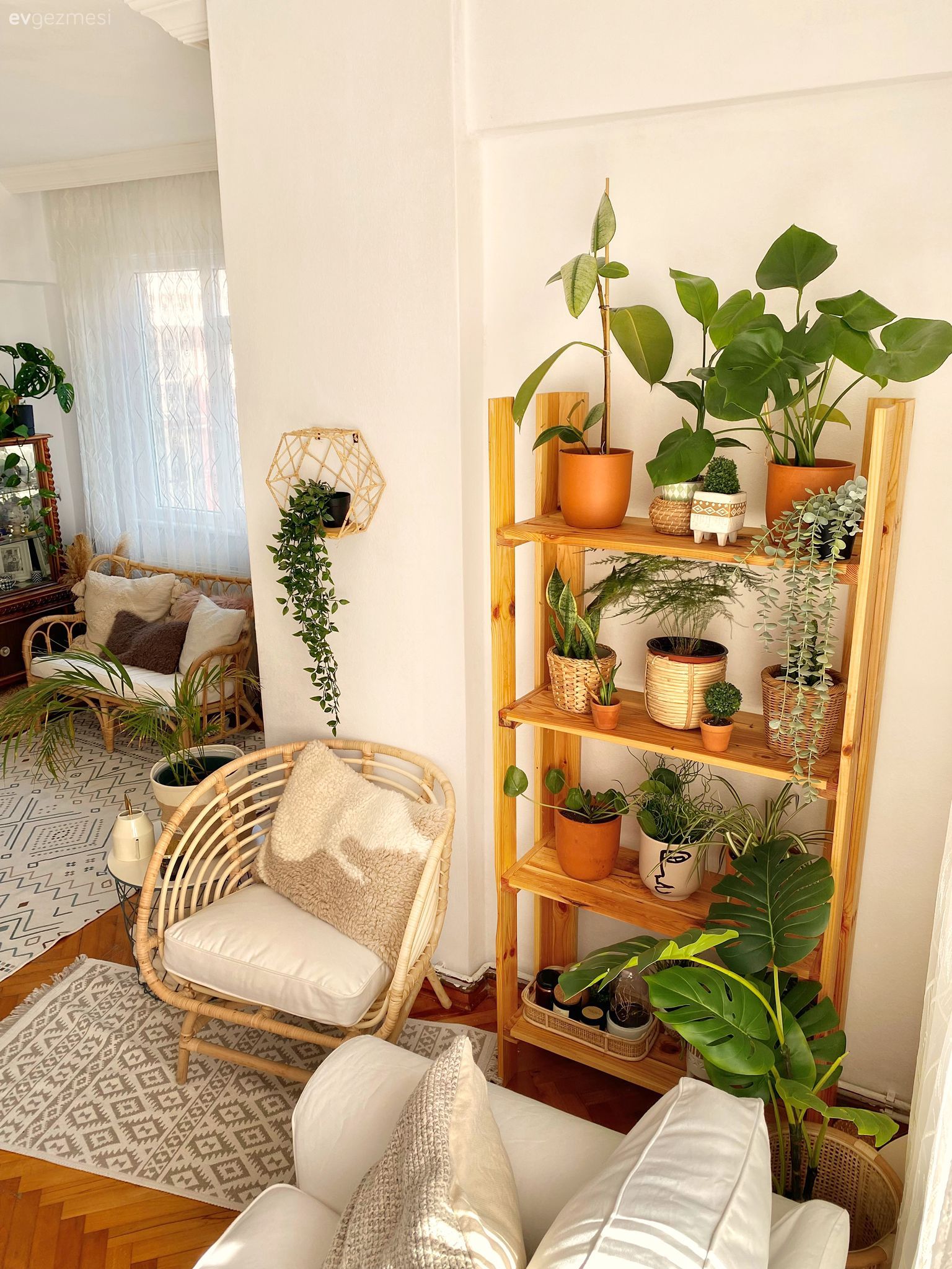 Bu İstanbul Evinde Zarafet ve Sıcaklık Kol Kola!