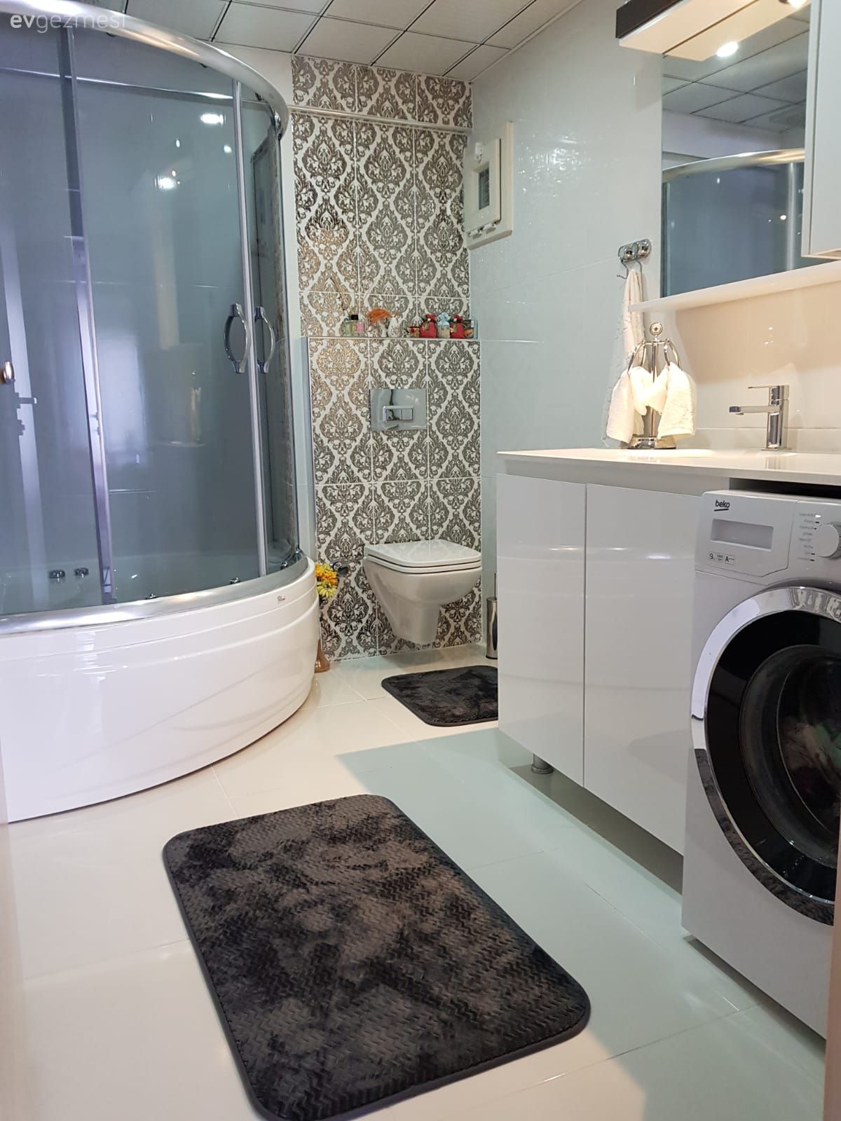 Bu Çanakkale Evinde Sadelik ve Gösteriş Dengesi Tam Kararında!