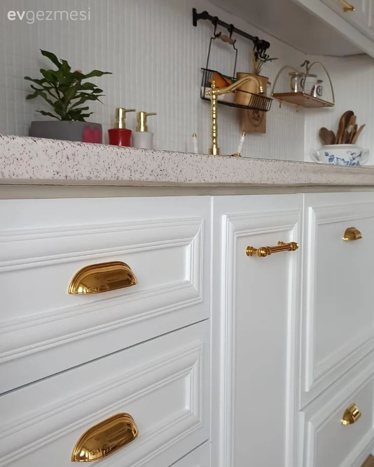 Bordodan Beyaza Geçiş Yapan Bu Mutfak Şimdi Bambaşka