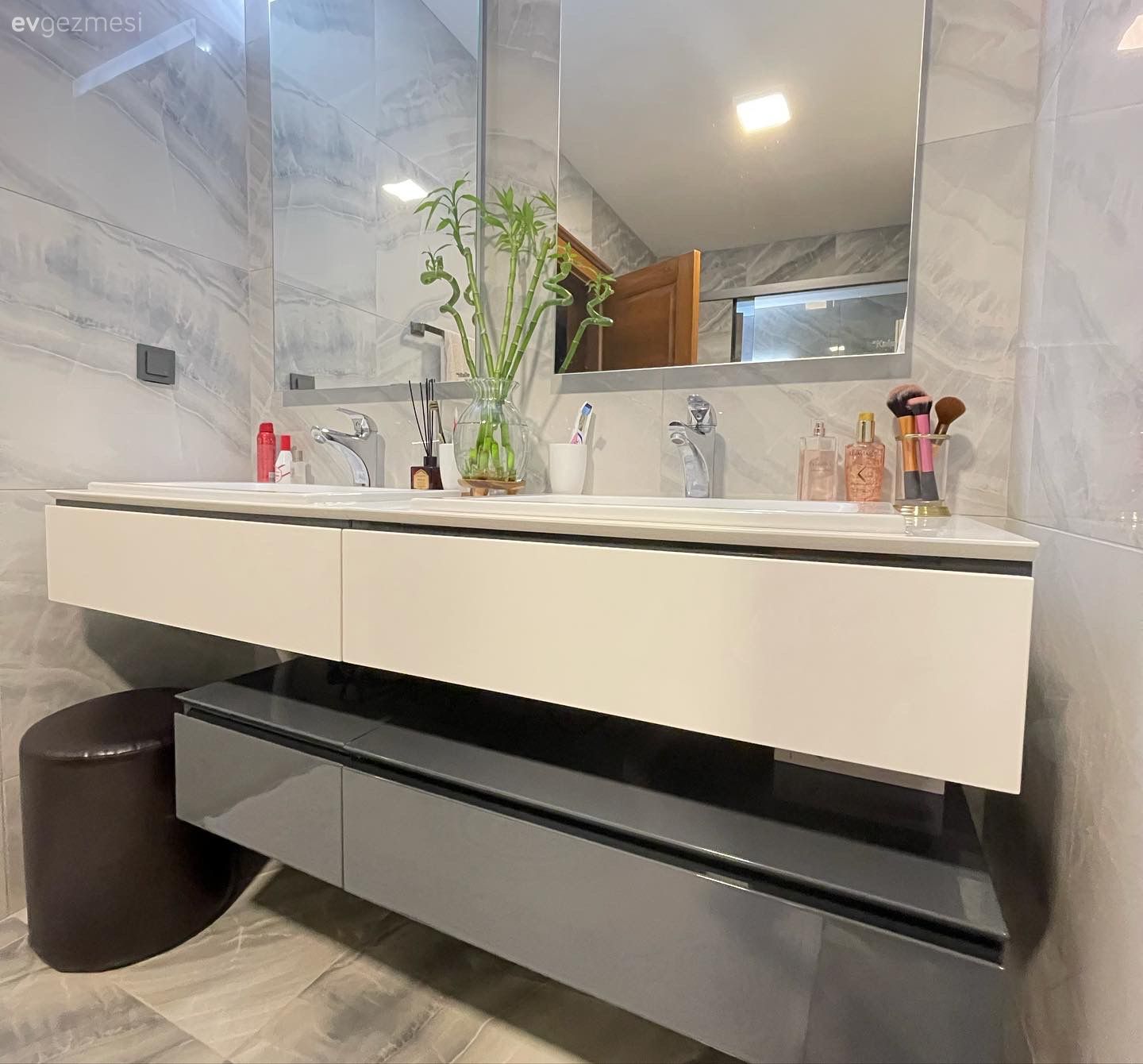 Doğa Ananın Kucağındaki Bu Urla Evi Doğal Olana Meyilli!