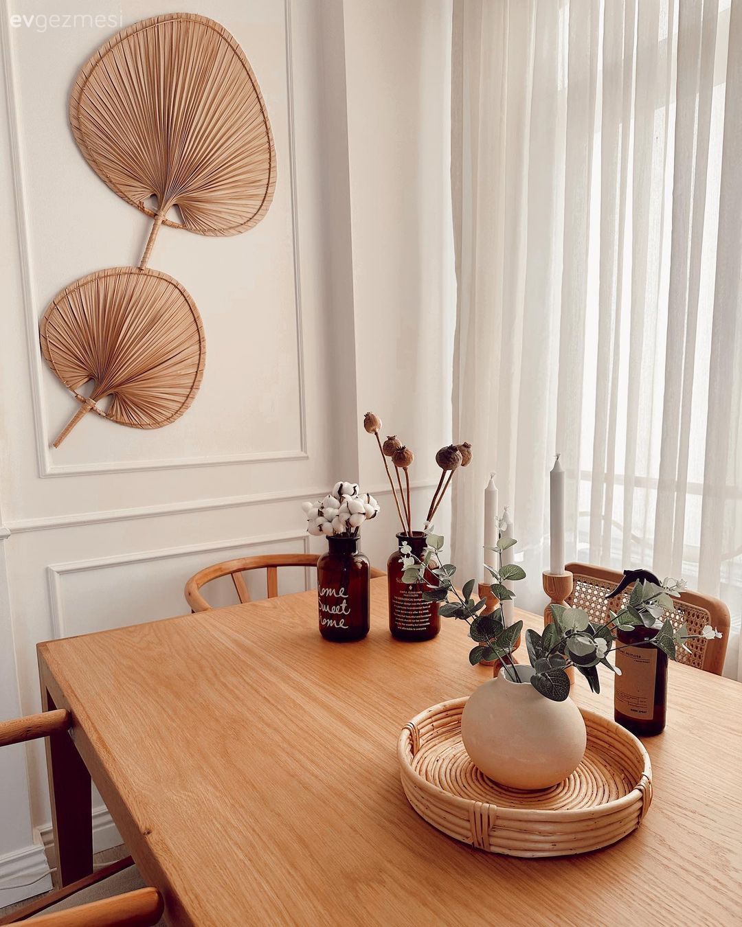 Duvar çıtalama, Beyaz, Krem, Bej, Duvar dekorasyonu, Sandalye, Yemek masası, Dekoratif Objeler