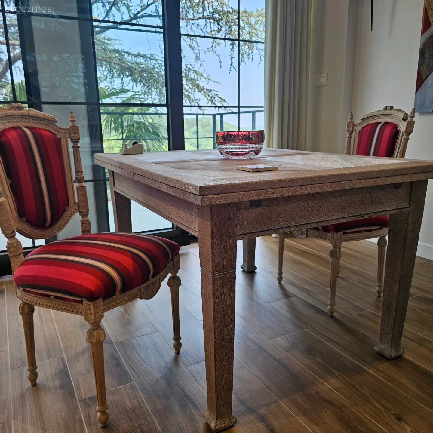 Bu İki Katlı Yalova Evinde Her Şey Alana Özel Olmuş!