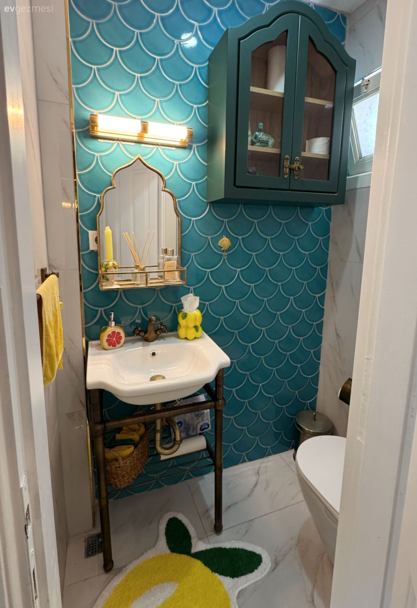 Banyo, Yeşil, Banyo seramikleri, Ayna, Banyo dolabı