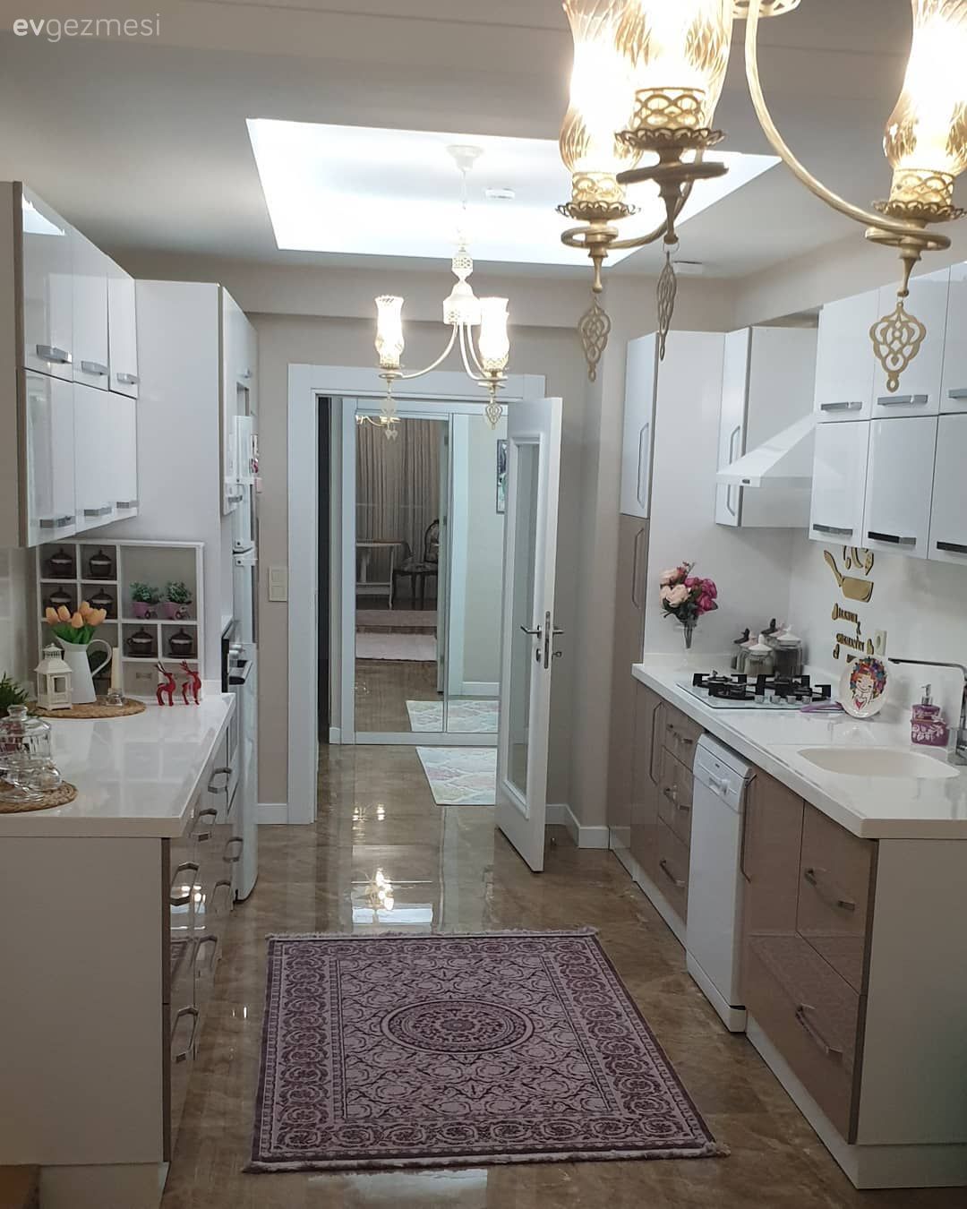 Bu Trabzon Evi İçindeki Parçalarla Antikacılarla Yarışır!