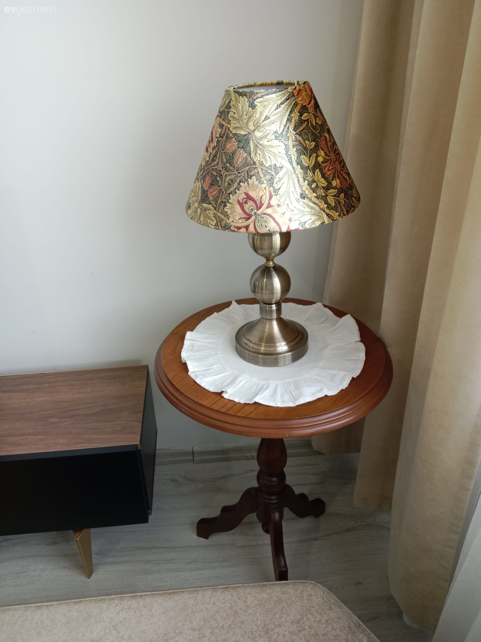 Bu Elazığ Evi Mütevazı Kelimesinin Sözlük Karşılığı