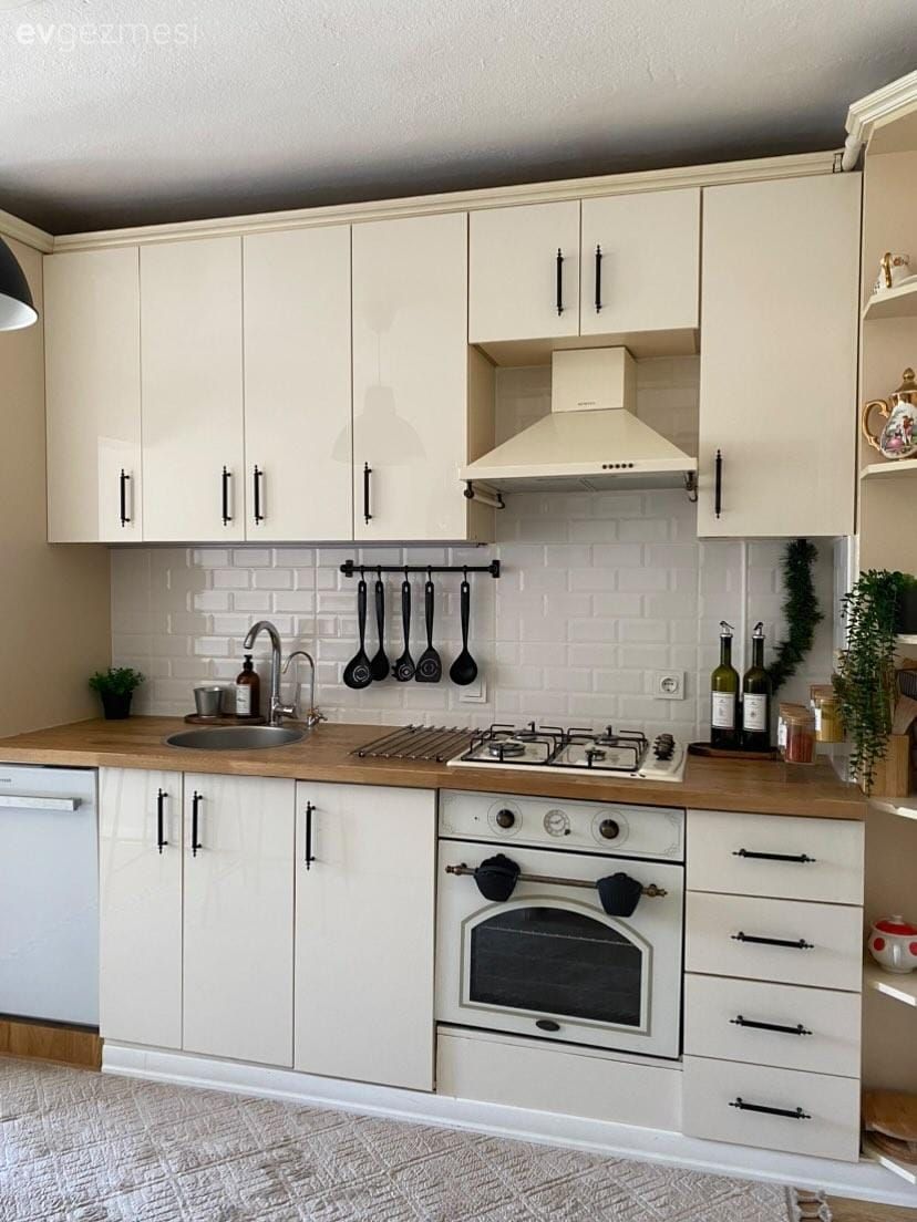 Bu İzmir Evinin Keyfine En Çok Düşkün Kısmı Balkon!