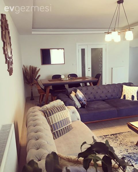 Salon, Modern, Antrasit  , Koltuk takımı, Modern chesterfield, Ahşap Mobilya, Halı, Orta sehpa, Sehpa, Kırlent, Ev tekstili, Avize, Aydınlatma, Salon avizesi, Yemek masası, Sandalye, Salon halısı, Lazer kesim duvar paneli, Duvar dekorasyonu, Beyaz, Krem, Ayna, Yapay çiçekler, Vazo, Ev Aksesuar