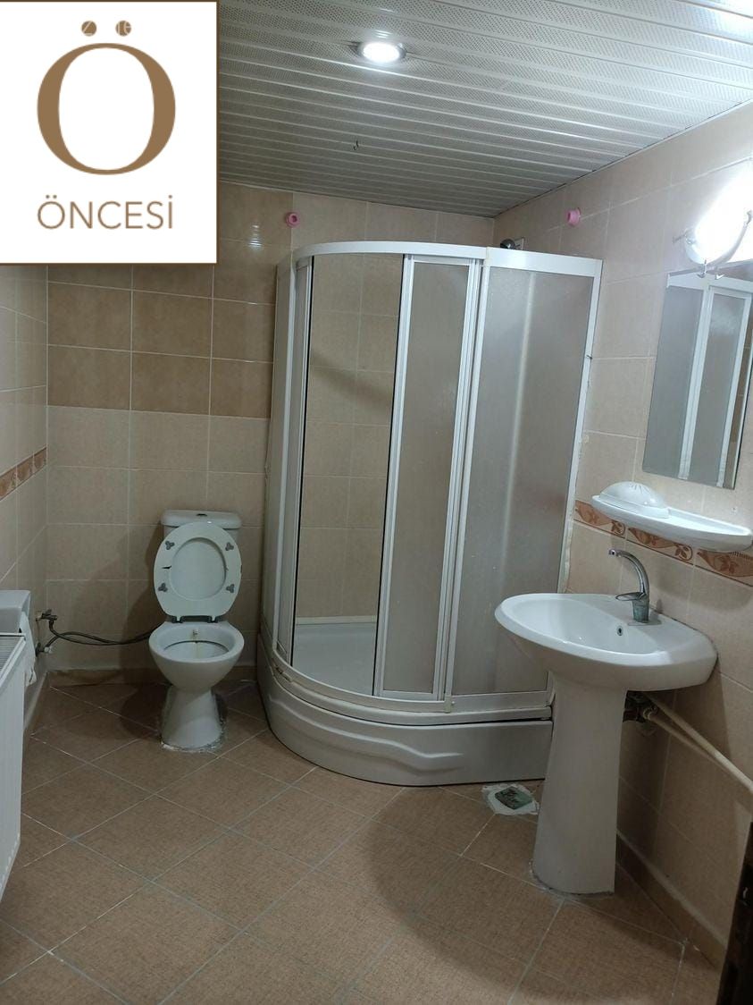 Öncesi&Sonrası: Yapışkan Folyo ile Yepyeni Görünüme Kavuşan Bir Mutfak!