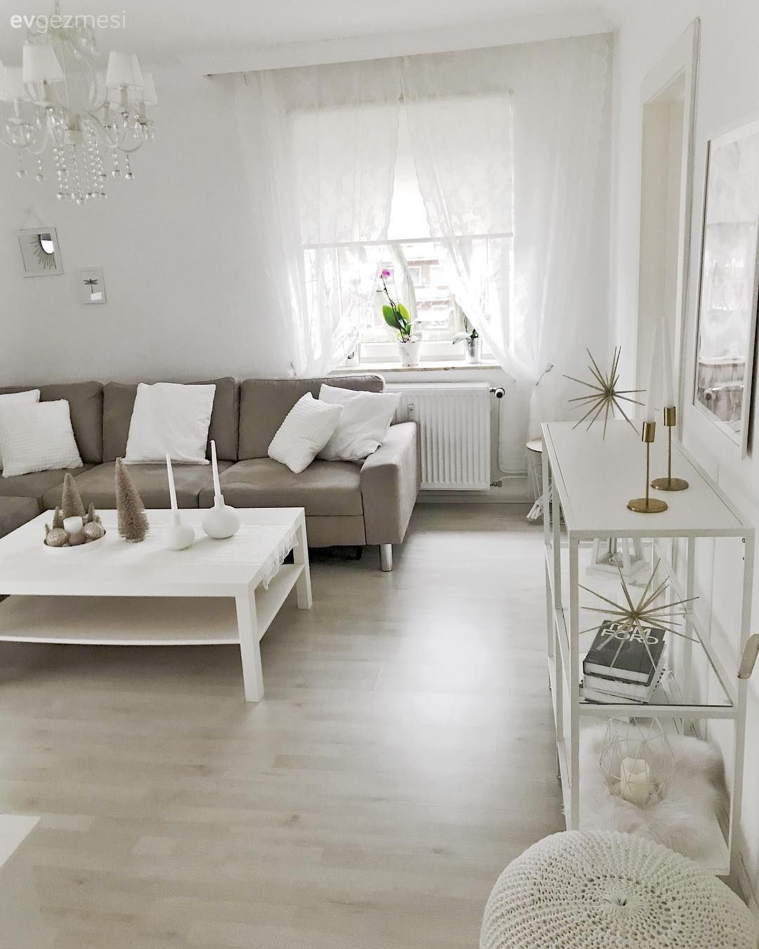 Ev Gezmesi: Keyifli Anlara Sahiplik Eden Rahat Bir Dekor